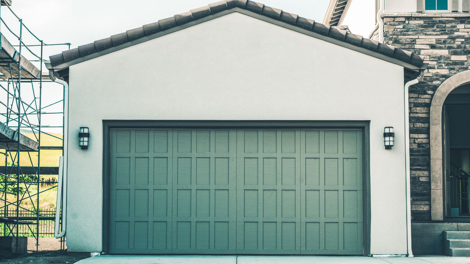 How Often Should You Schedule Garage Door Maintenance? A Local Homeowner's Checklist - image 2