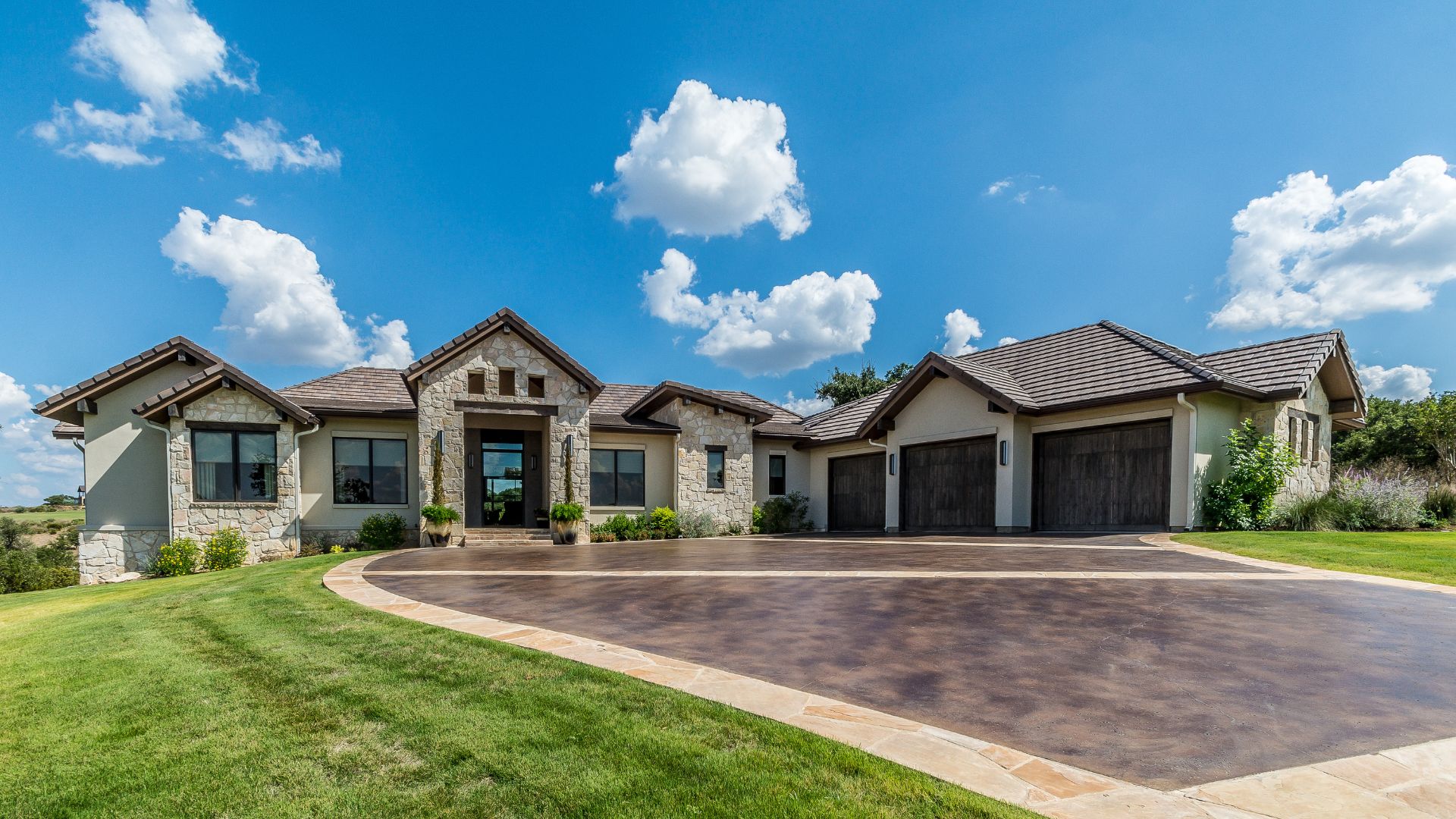 How Often Should You Schedule Garage Door Maintenance? A Local Homeowner's Checklist - image 3
