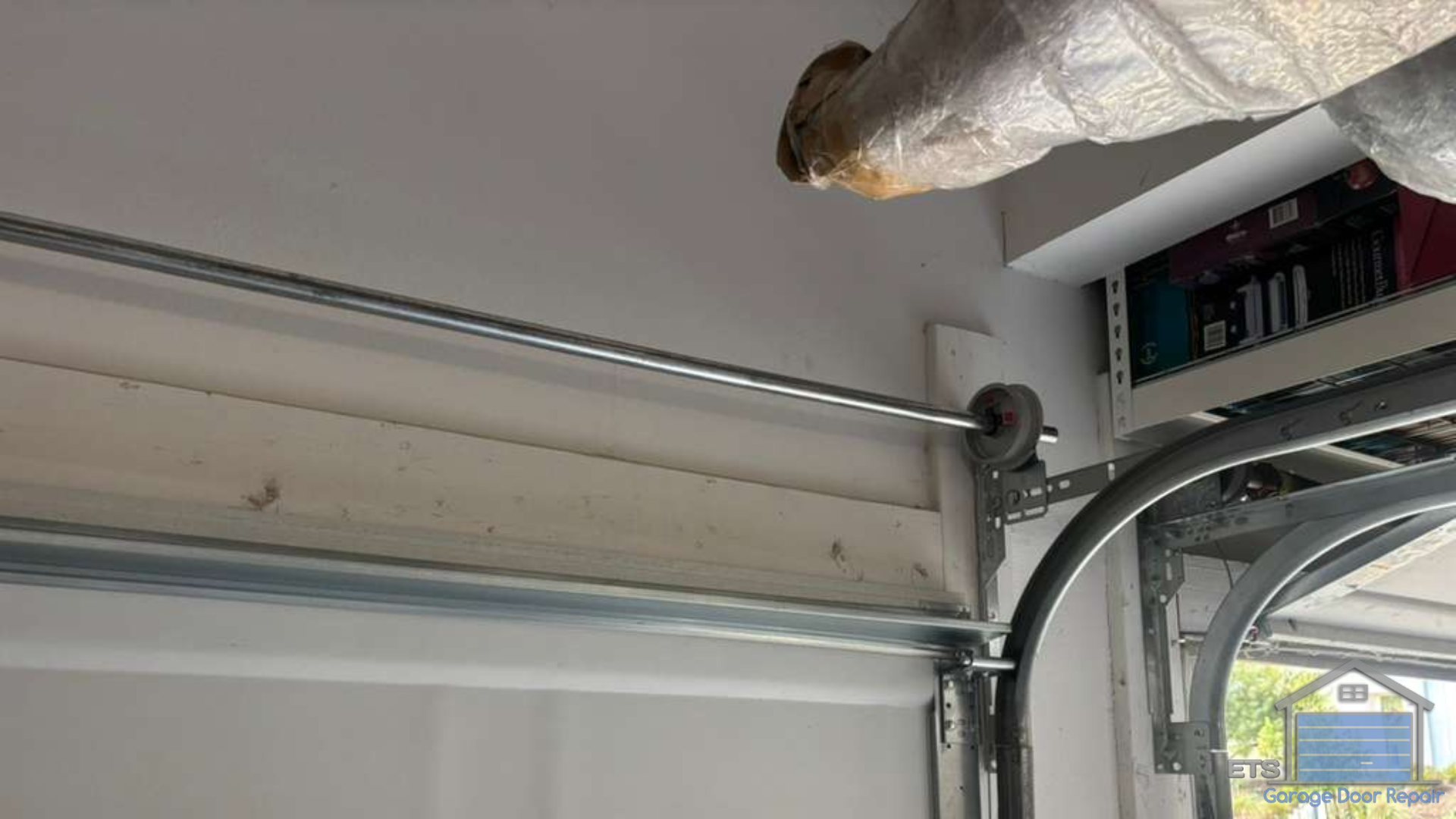 Can a Commercial Opener Work on a Residential Door? - The Difference Between Residential and Commercial Openers