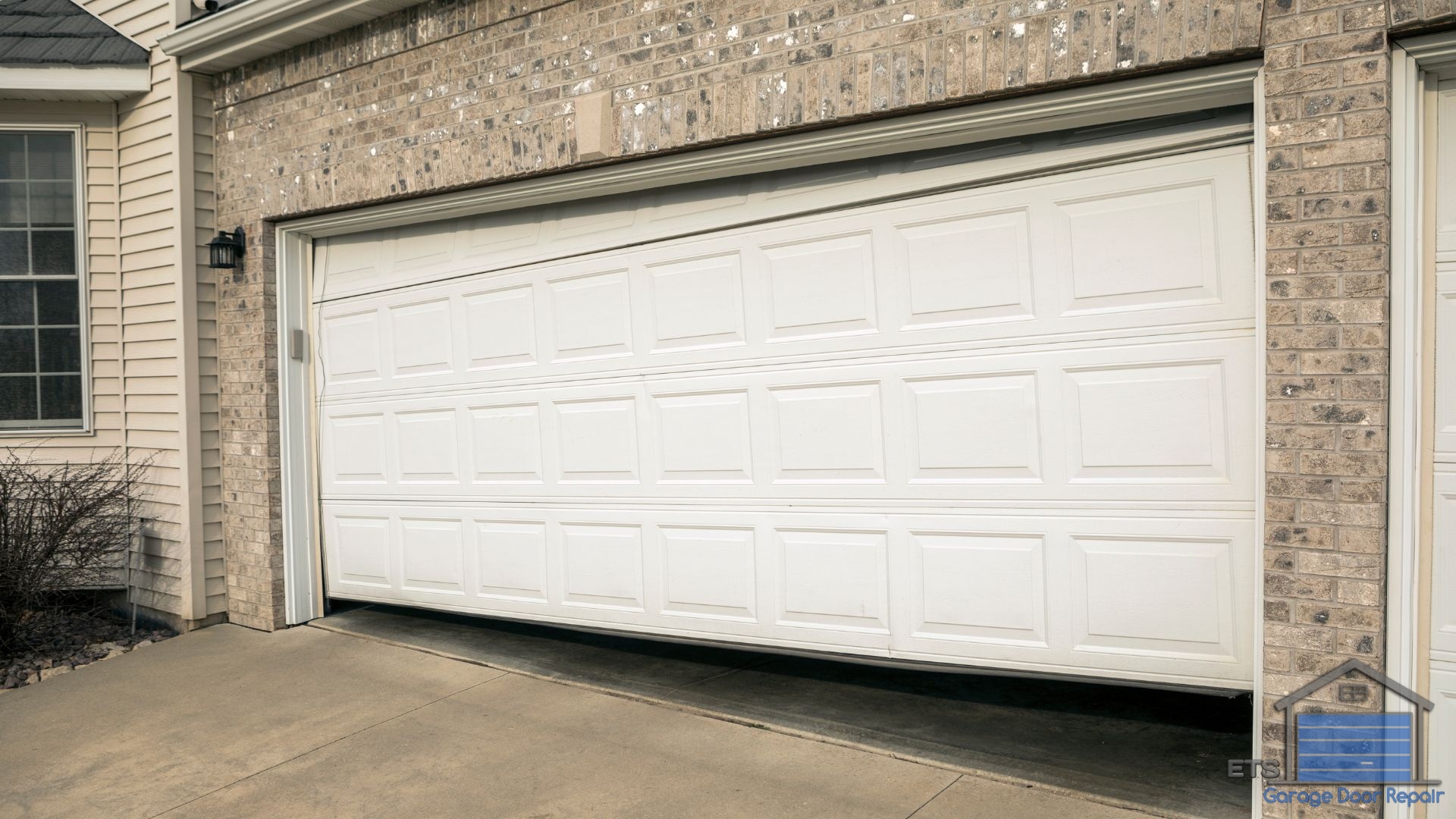 How to Prevent Rust on Your Garage Door Tracks