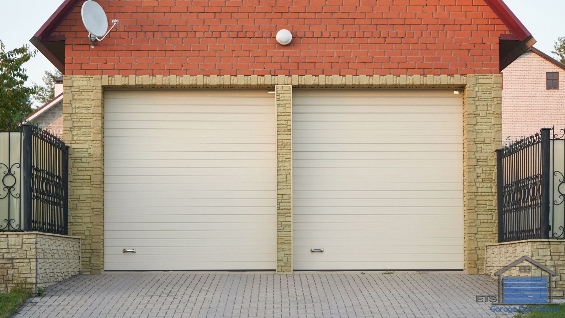 The ROI of Replacing Your Garage Door Before Selling