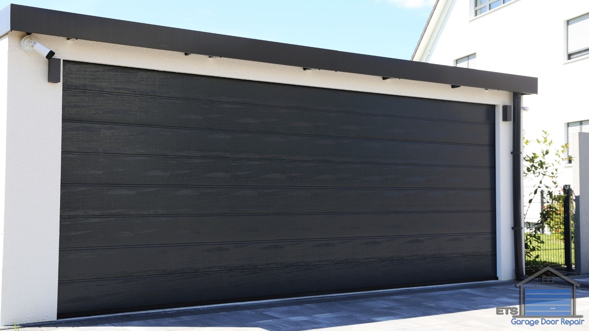 Should You Add a Threshold Seal to Your Garage Floor? - How to Weatherstrip Your Garage Door to Keep Out the Rain