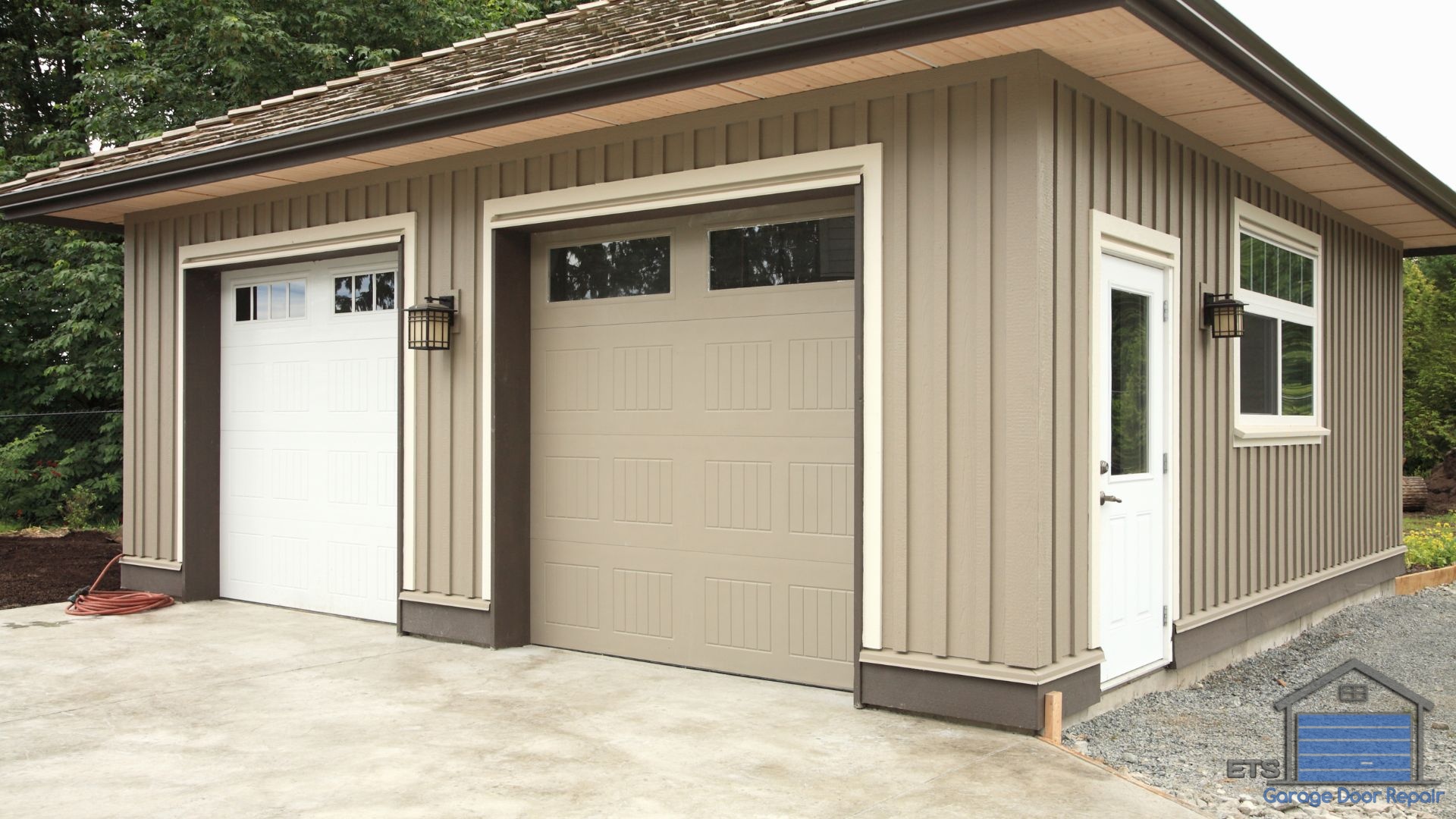 Warning Signs You Should Never Ignore - Case Study: Fixing a Derailed Garage Door in Hillsboro