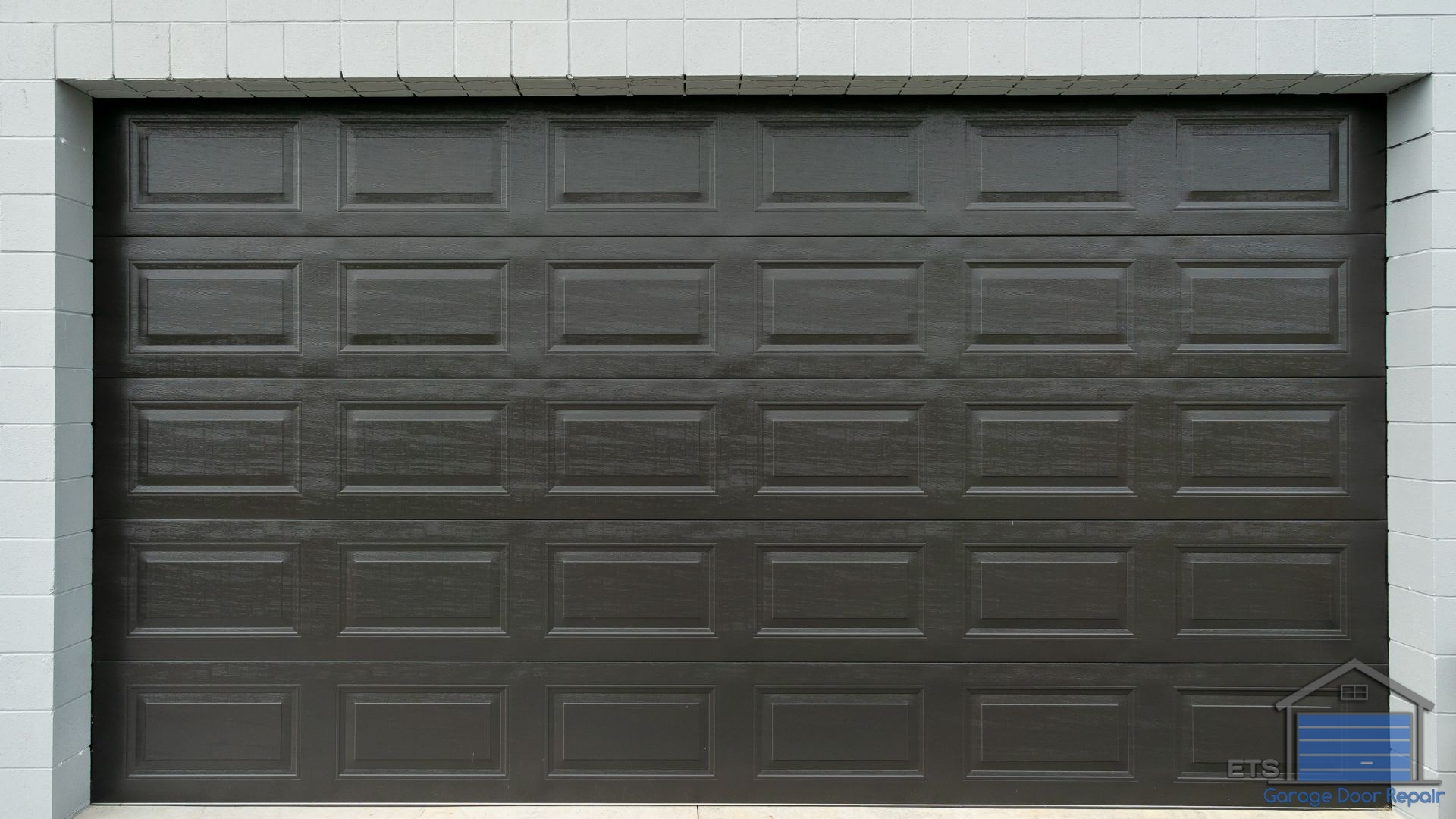 What Are Automatic Garage Door Locks and How Do They Work? - Automatic Door Locks: The Next Level of Garage Security