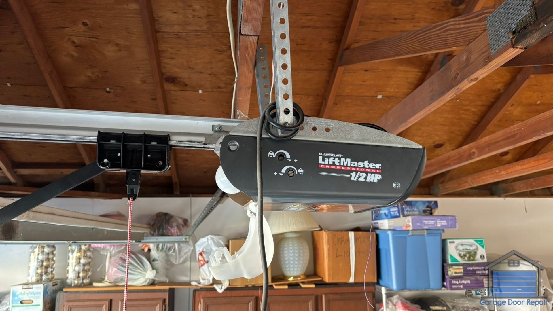 What Type of Lubricant Should You Use on a Garage Door? - The Best Lubricants for Your Garage Door (Avoid WD-40!)