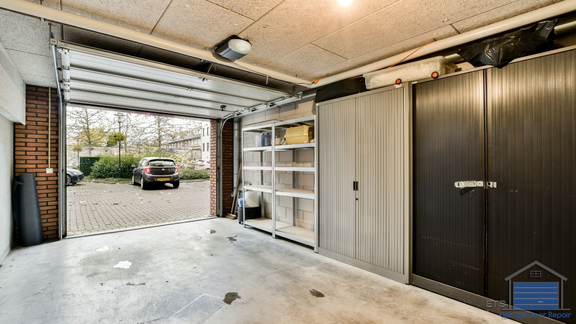 Which Option Works Best for Hillsboro Homes? - Garage Floor Coating: Epoxy vs. Tiles